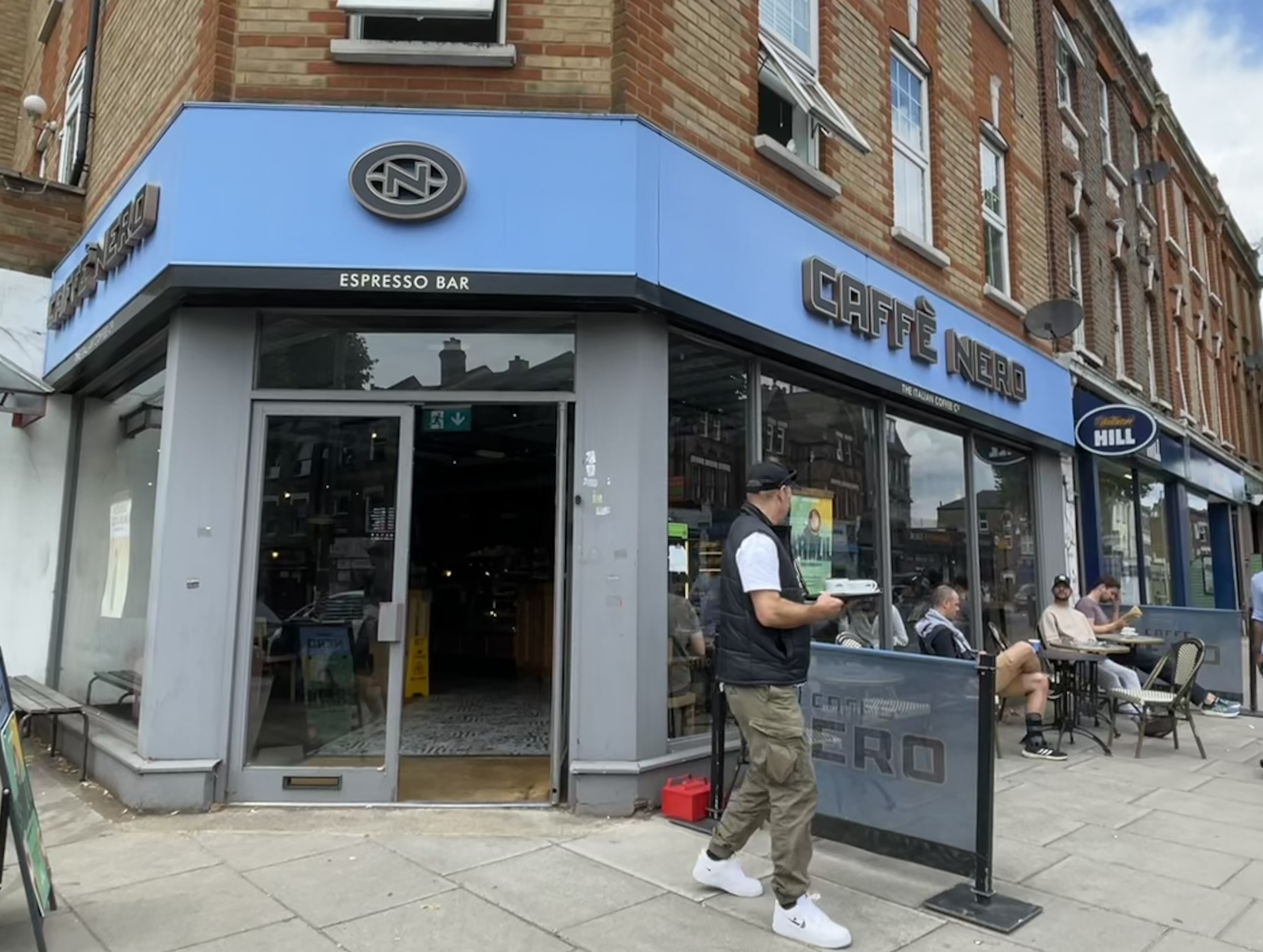 Caffe Nero East Finchley
